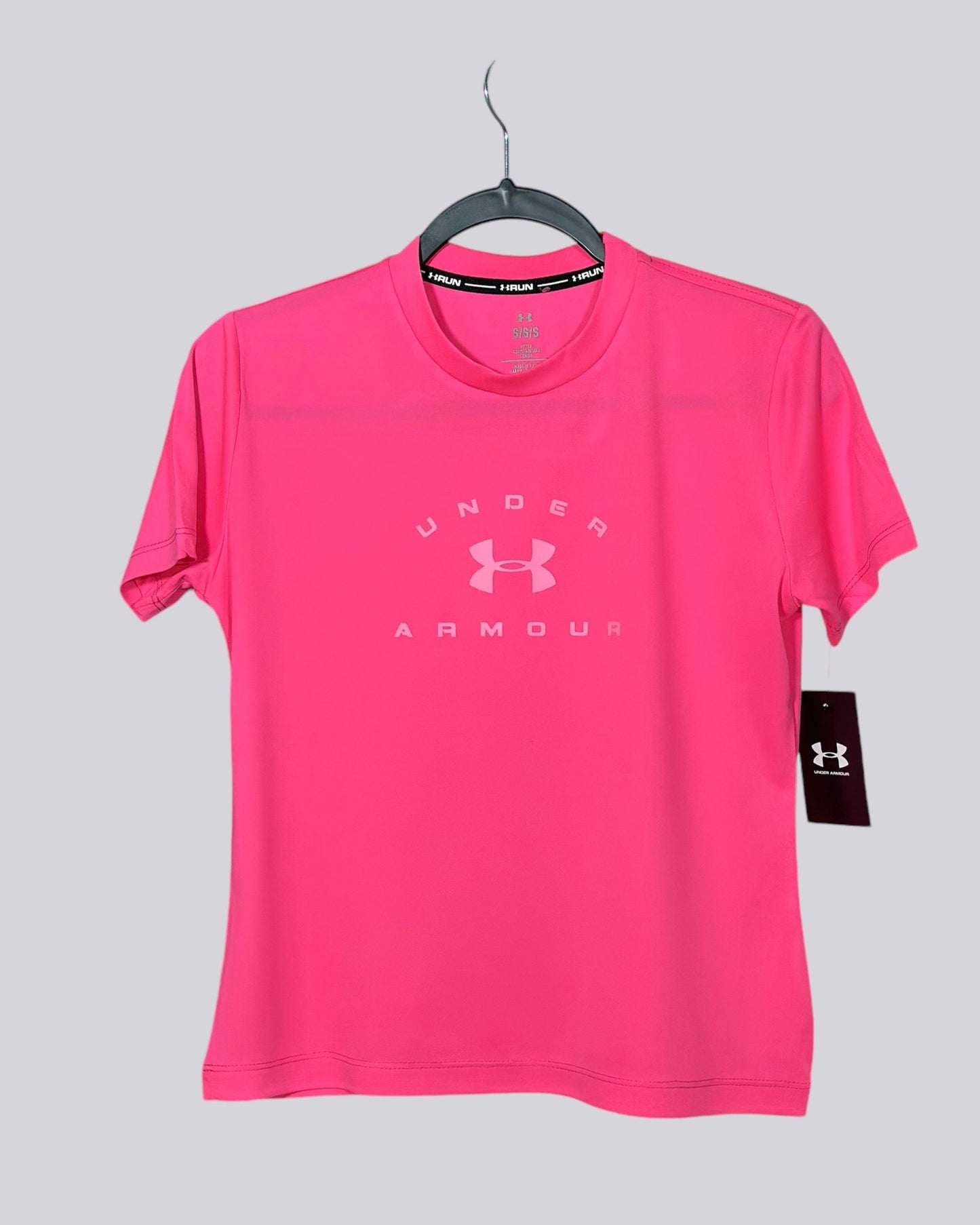 Camiseta DriFit UA para dama